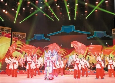 弘揚非遺文化,顯示潮劇魅力-四海潮音全球潮劇票友匯圓滿結(jié)束,白云山星群獲評&ldquo;弘揚潮劇藝術(shù)貢獻(xiàn)獎&rdquo;